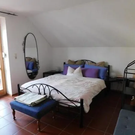 Umweltfreundliche, Ruhige Ferienwohnung In 2-famhaus, In Idyllischer Lage, Wallbox *