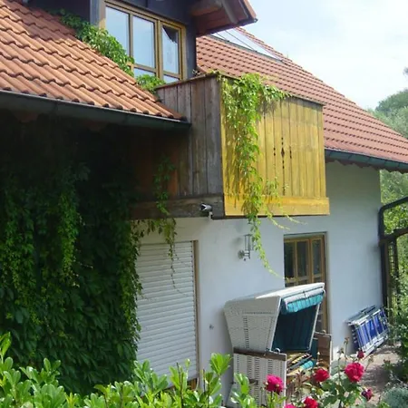 Umweltfreundliche, Ruhige Ferienwohnung In 2-famhaus, In Idyllischer Lage, Wallbox *